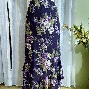 Tailor size 6 deep Purple handkerchief hem skirt